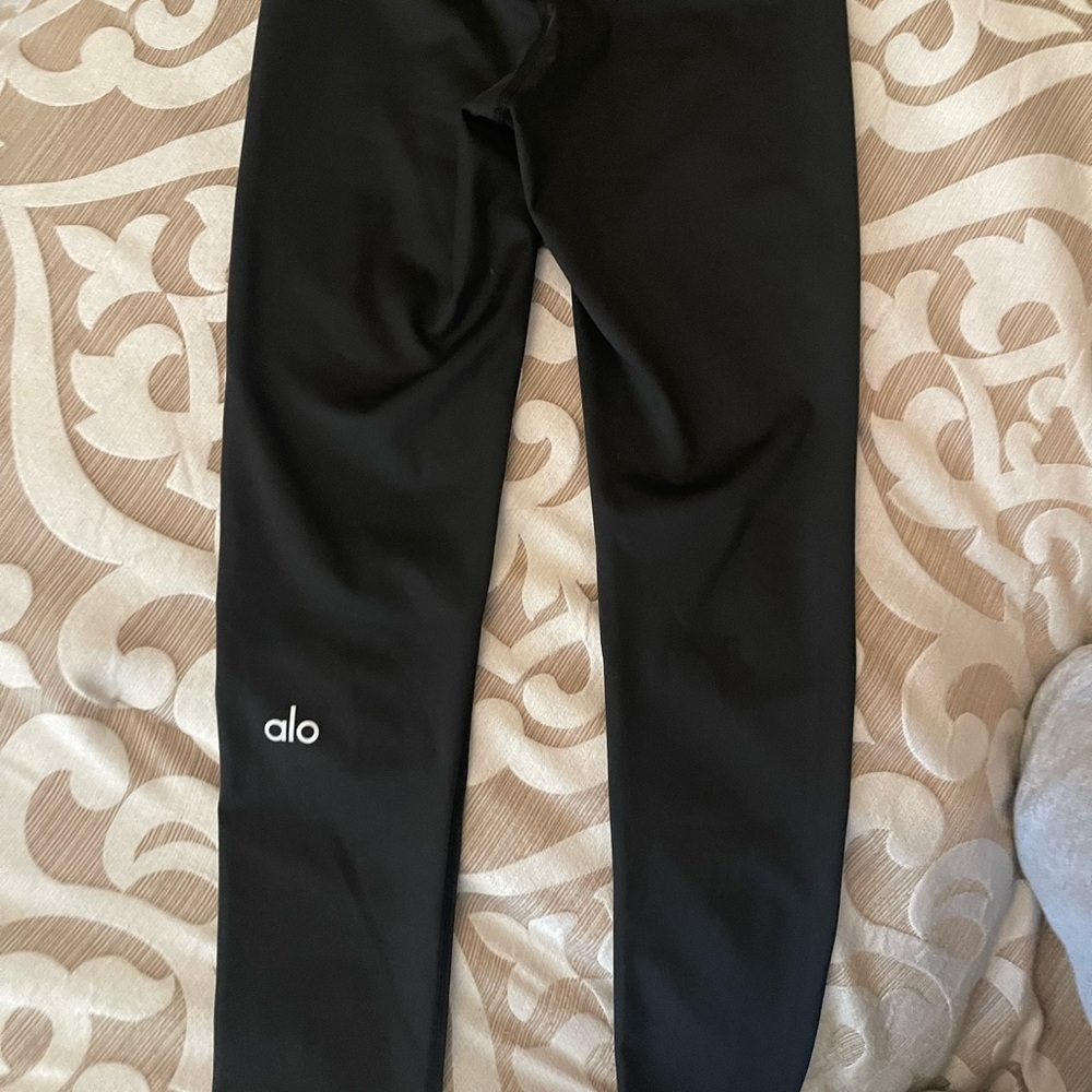 ALO Yoga Black Leggings Airlift High-Waist Sleek Legging